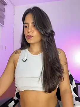 Snapshot of holaRosa chatting on July 17, 2026, 10:58 pm holaRosa online show from July 17, 2026, 10:58 pm