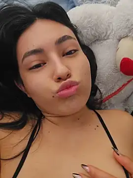 Snapshot of VioletRousee chatting on July 12, 2026, 2:30 pm VioletRousee online show from July 12, 2026, 2:30 pm