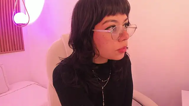 ghostmila online show from April 11, 2026, 3:44 am