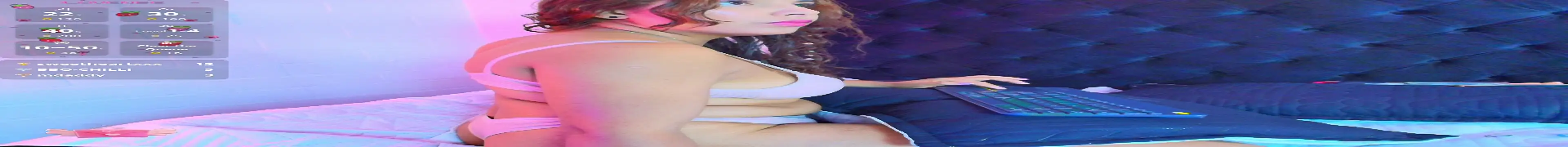 Snapshot of Alina_Marks chatting on April 8, 2026, 4:29 pm Alina Marks online show from April 8, 2026, 4:29 pm