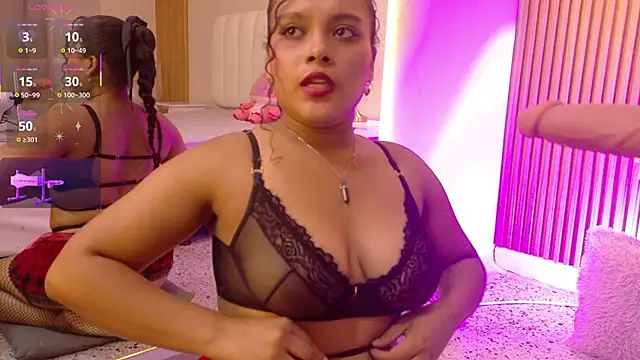 ValeriaJolie online show from June 3, 2026, 1:52 am