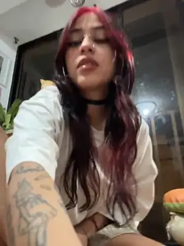 Kattze  online show from June 4, 2026, 1:33 am