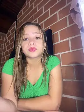 jade06  online show from May 21, 2026, 1:12 am