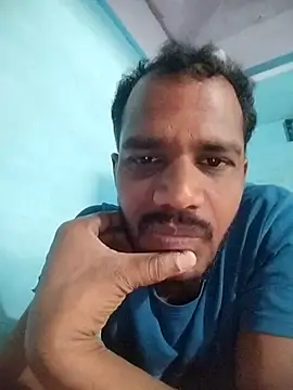 Snapshot of daddyishere102 chatting on April 9, 2026, 6:19 am daddyishere102 online show from April 9, 2026, 6:19 am