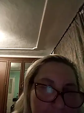 Snapshot of AureliaSky598 chatting on June 13, 2026, 12:52 am AureliaSky598 online show from June 13, 2026, 12:52 am