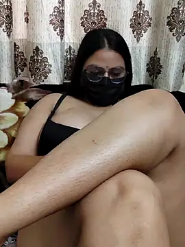 Snapshot of Aysha_69 chatting on June 11, 2026, 12:32 am Aysha 69 online show from June 11, 2026, 12:32 am