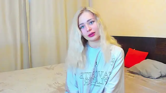 cute mey  online show from June 5, 2026, 1:56 am