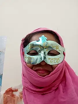 Charming-Cherry online show from April 14, 2026, 9:21 pm