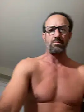 Pink-Tip-Bunny online show from April 15, 2026, 10:33 am