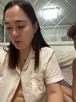 Snapshot of beibei-10 chatting on April 22, 2026, 11:45 am beibei-10 online show from April 22, 2026, 11:45 am