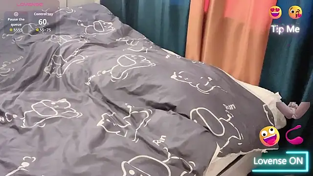 zhnly online show from April 12, 2026, 4:06 am