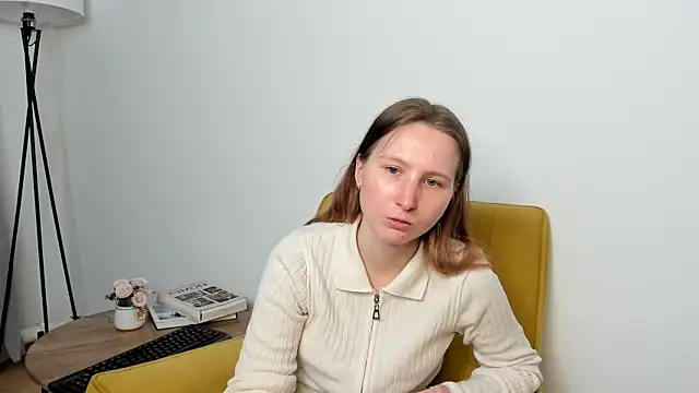 RenettaKrissie online show from April 9, 2026, 1:16 pm