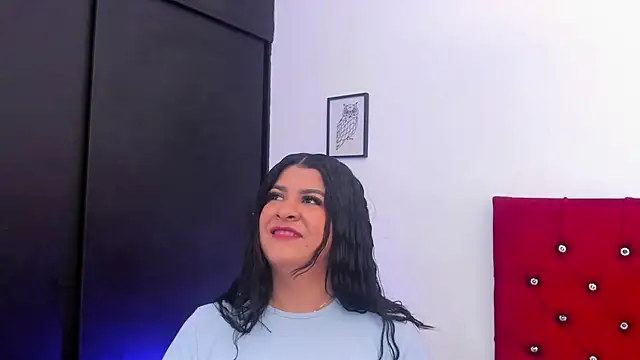 Snapshot of Katty_West chatting on June 4, 2026, 8:15 pm Katty West online show from June 4, 2026, 8:15 pm