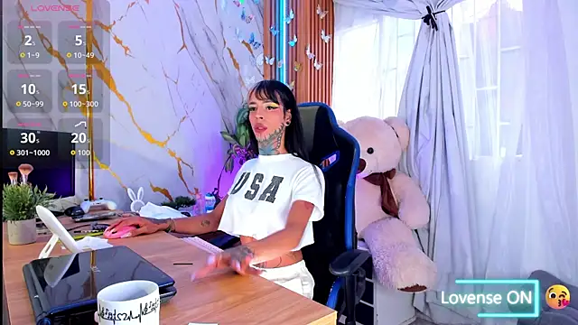 Dafne kee online show from June 26, 2026, 2:43 pm