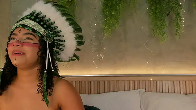 Snapshot of Layla_Banks chatting on July 18, 2026, 7:17 pm Layla Banks online show from July 18, 2026, 7:17 pm