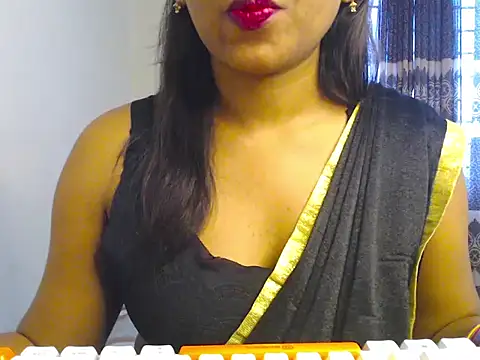 Snapshot of VelvetCoupleLive chatting on June 26, 2026, 1:43 am VelvetCoupleLive online show from June 26, 2026, 1:43 am