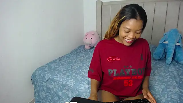 ValentinaHardy online show from April 10, 2026, 3:45 am