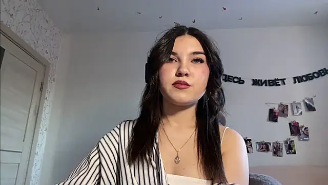 OtnimaRex online show from April 10, 2026, 3:17 pm