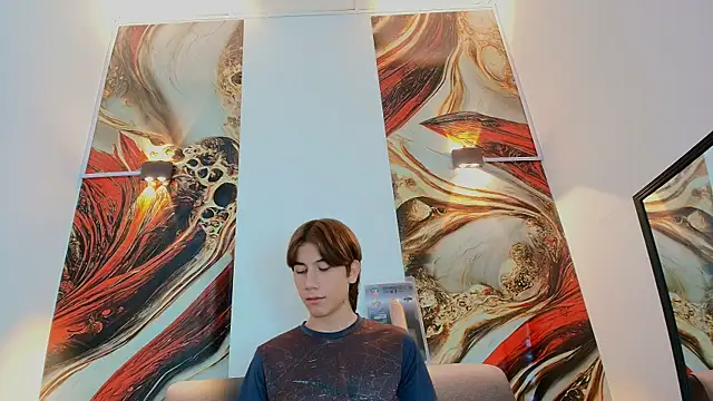 RAPHAEL NYON1 online show from June 3, 2026, 3:53 am