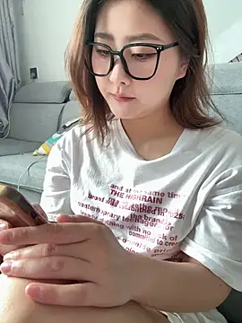 Mu-Mu520 online show from April 14, 2026, 5:46 am