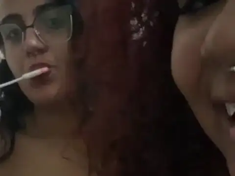 Snapshot of meninas_60 chatting on June 6, 2026, 1:11 am meninas 60 online show from June 6, 2026, 1:11 am