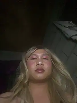 ladybig18 online show from June 28, 2026, 5:08 pm