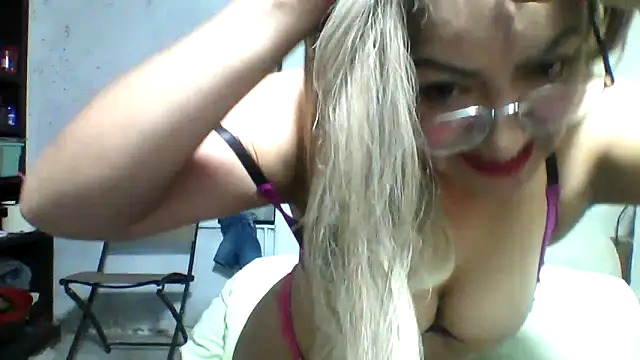 Mich76 online show from April 23, 2026, 8:44 pm