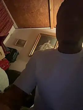 sexy650000 online show from April 10, 2026, 12:27 am