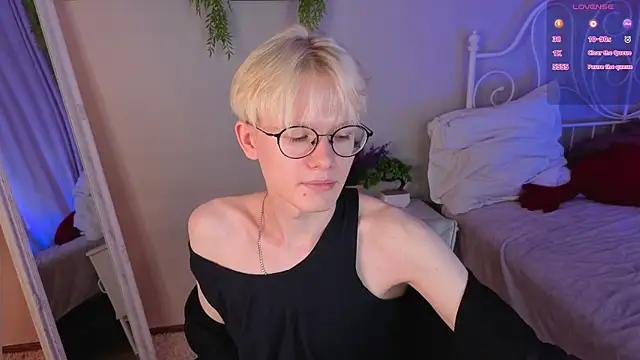Snapshot of Liam_Blair chatting on July 5, 2026, 3:34 am Liam Blair online show from July 5, 2026, 3:34 am