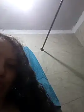 Snapshot of angelplu chatting on April 15, 2026, 6:48 pm angelplu online show from April 15, 2026, 6:48 pm