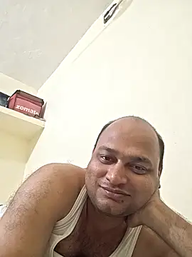 thenudemale online show from May 26, 2026, 7:21 pm