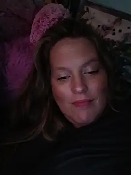 BOUNCYdddBRE online show from June 4, 2026, 7:47 am