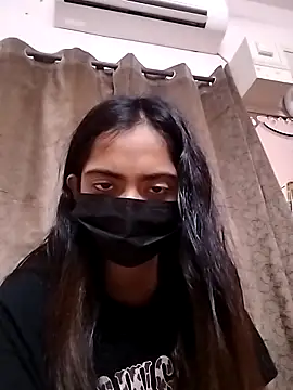 Shanaya450 online show from April 17, 2026, 11:24 am