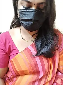 Stephaniee27 online show from July 28, 2026, 10:32 am