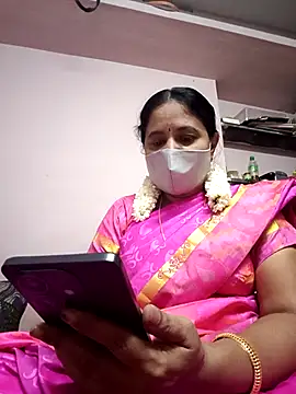 Tamilaunty35 online show from June 13, 2026, 7:12 pm