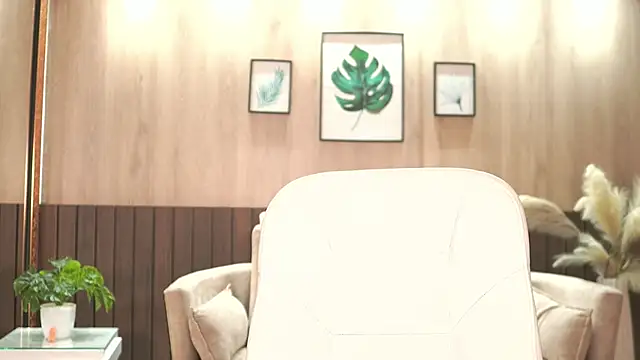 BrianaLane online show from June 12, 2026, 4:28 pm