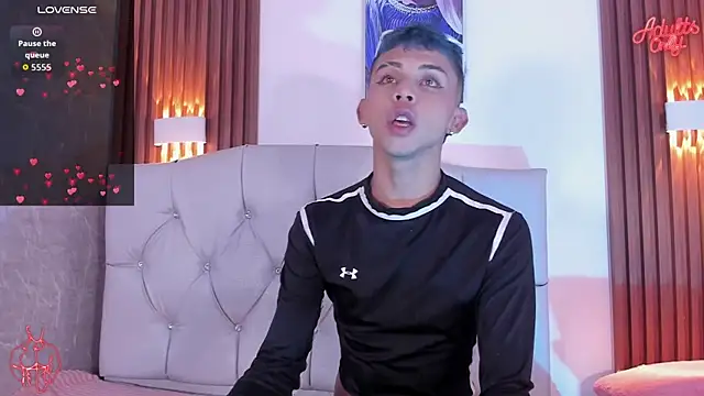 Snapshot of Apolo_Prince1 chatting on April 13, 2026, 7:52 pm Apolo Prince1 online show from April 13, 2026, 7:52 pm