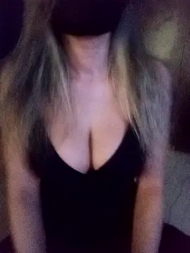 CumToHazel online show from May 10, 2026, 9:53 pm