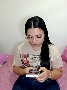 Snapshot of Sussy_Star chatting on April 14, 2026, 2:17 am Sussy Star online show from April 14, 2026, 2:17 am