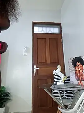 Snapshot of Sexxy_Babe2 chatting on June 16, 2026, 6:49 am Sexxy Babe2 online show from June 16, 2026, 6:49 am
