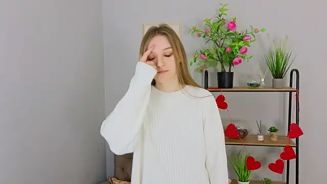 Snapshot of Lilia_Redy chatting on April 15, 2026, 10:11 am Lilia Redy online show from April 15, 2026, 10:11 am