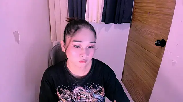 hugecock cali online show from June 3, 2026, 2:03 am