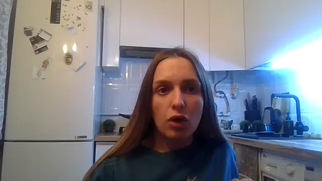 Olivia 2000 online show from April 17, 2026, 5:38 pm