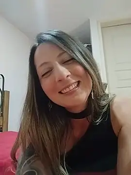 VALELUXX online show from August 7, 2026, 2:35 am