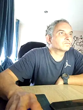 Snapshot of Piotr481 chatting on June 5, 2026, 3:40 pm Piotr481 online show from June 5, 2026, 3:40 pm