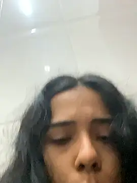 Snapshot of lafemagui chatting on June 4, 2026, 8:48 pm lafemagui online show from June 4, 2026, 8:48 pm