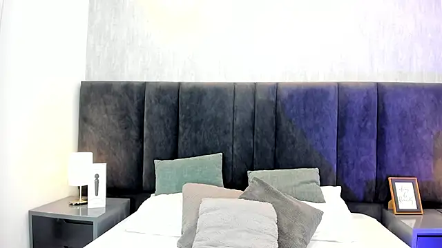 Snapshot of miaa_Lind chatting on May 22, 2026, 5:03 am miaa Lind online show from May 22, 2026, 5:03 am