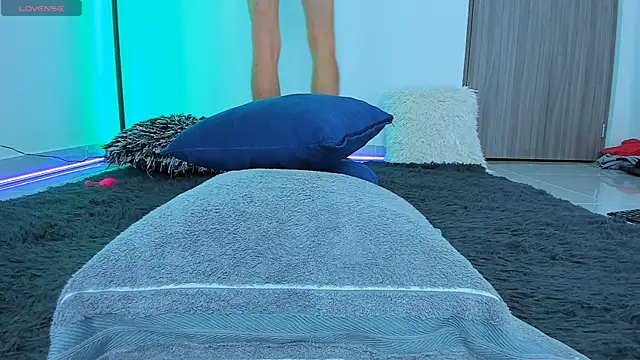 nezonx online show from July 17, 2026, 3:02 am