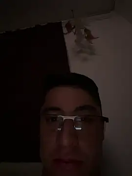 davidrojas9828 online show from April 13, 2026, 5:35 am