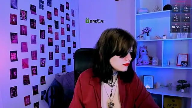 nikki kiss  online show from July 19, 2026, 8:51 am